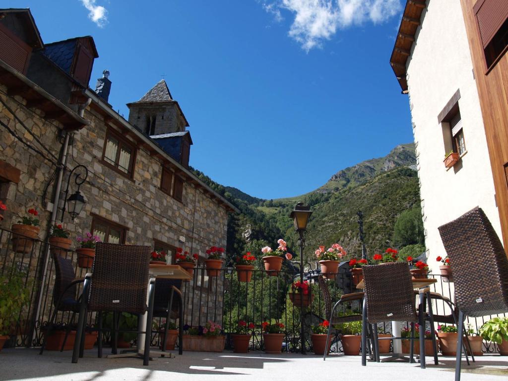 Hotel L'Auet Erill la Vall Exteriör bild